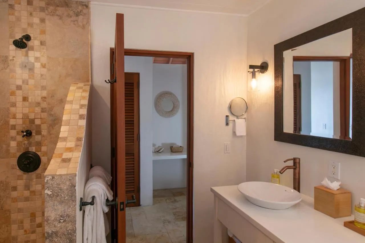 Lovango Resort And Beach Club Cruz Bay